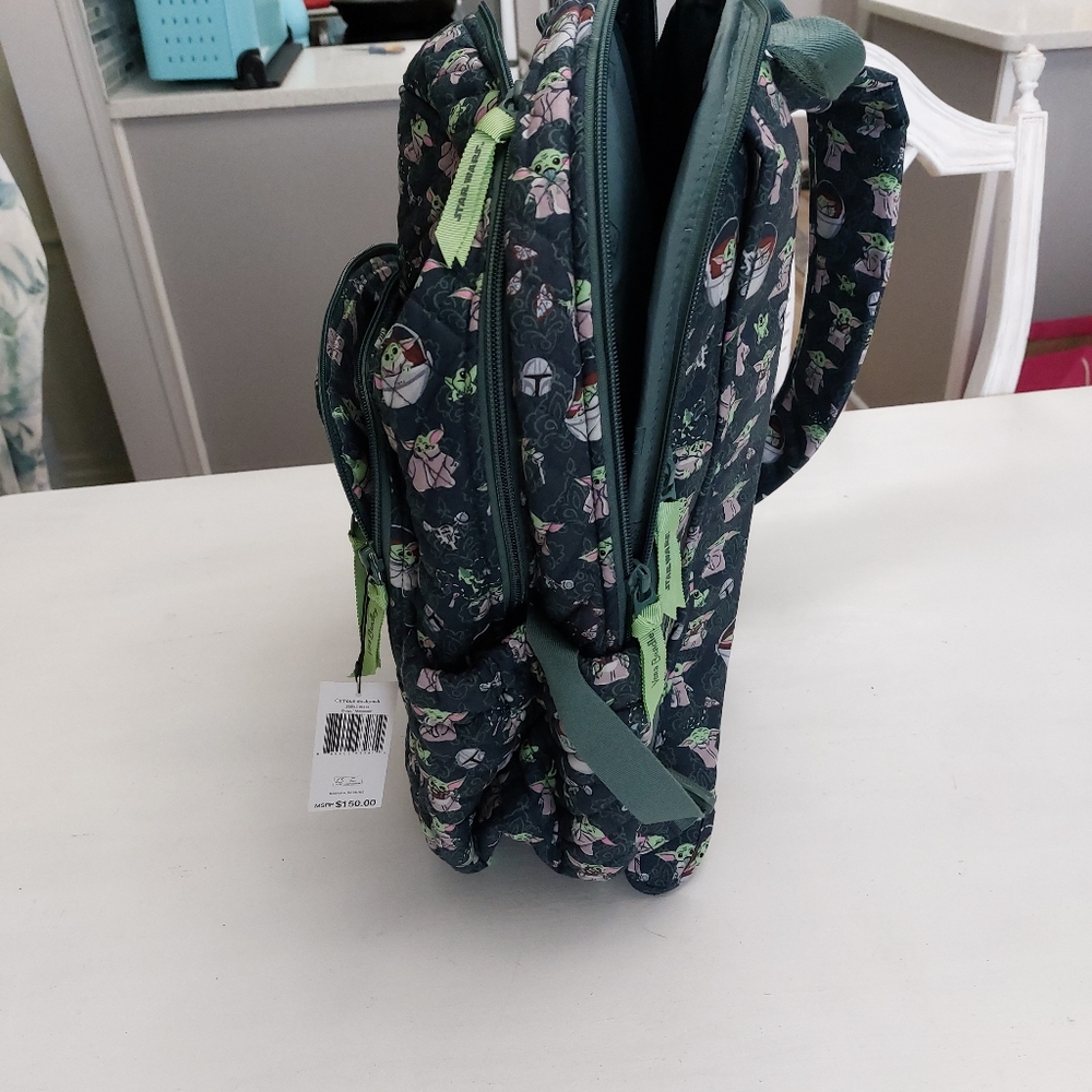 Vera Bradley Star Wars Mandalorian Grogu Yoda Campus Backpack NWT - Picture 2 of 6
